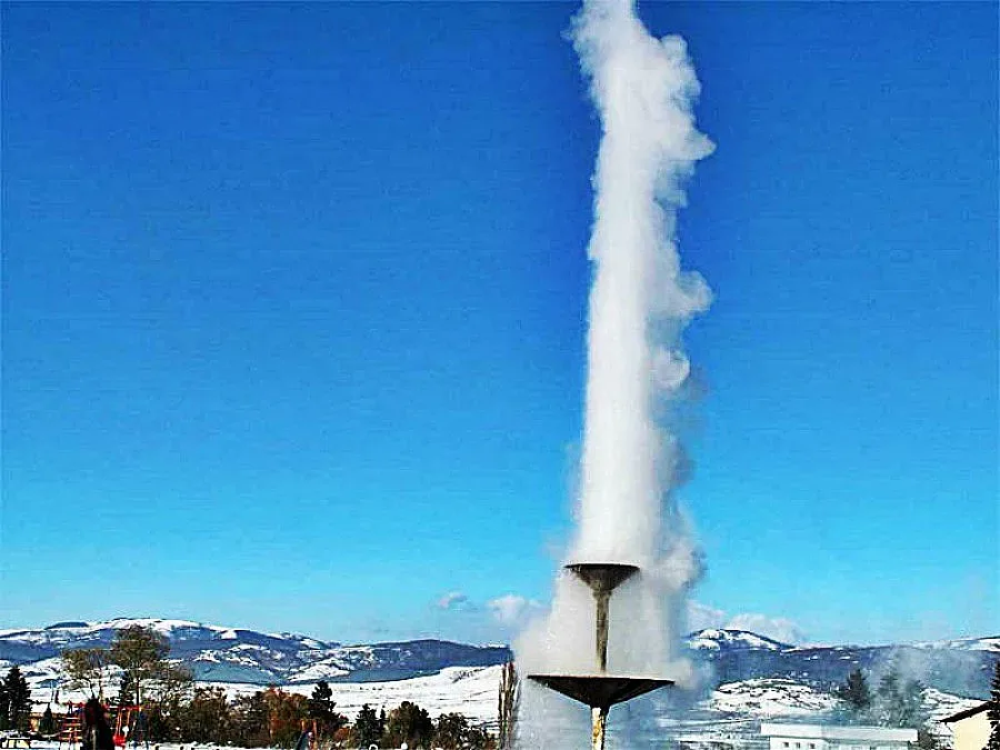 Правят подземен резервоар на извора в Сапарева баня