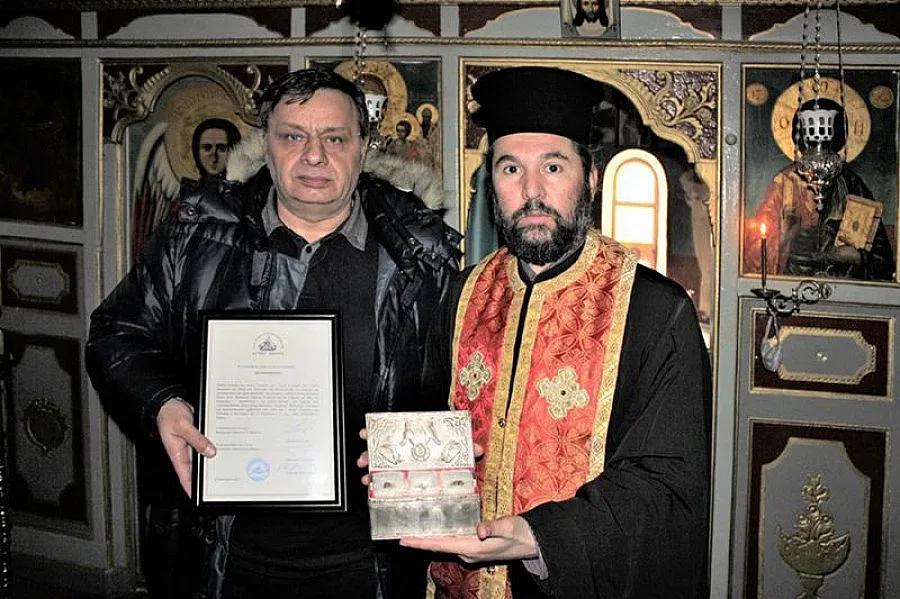 Храм получава мощи на трима светци