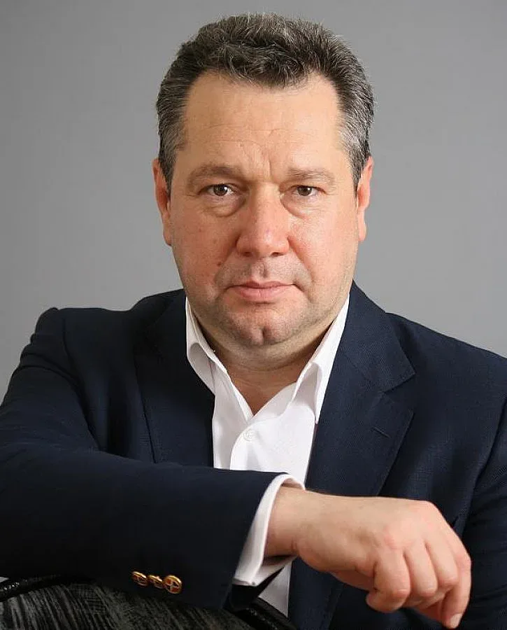 Кирил Асенов с награда от Фондация "Атанас Буров"