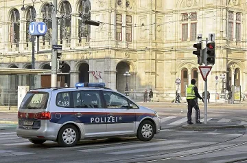 Закопчаха 11 джихадисти във Виена