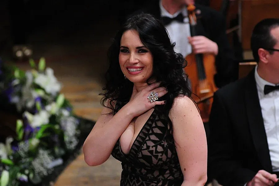 Париж се хвали с наша прима