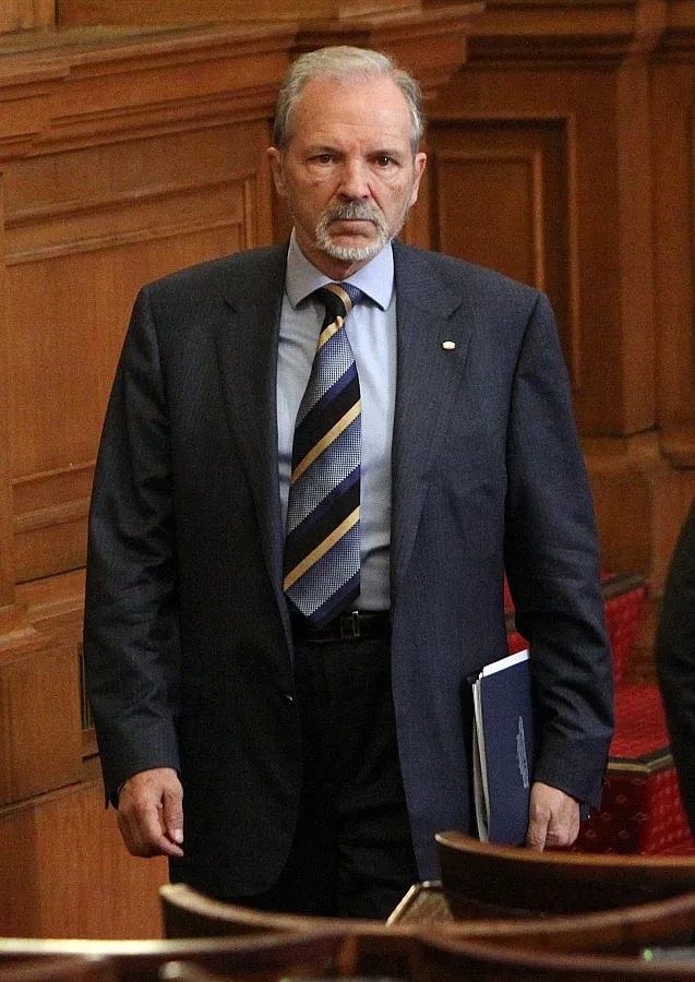 С избора на Герджиков  Радев заложи на баланса