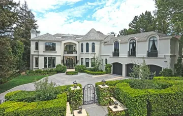 $9,9 млн. за имението на Роби Уилямс