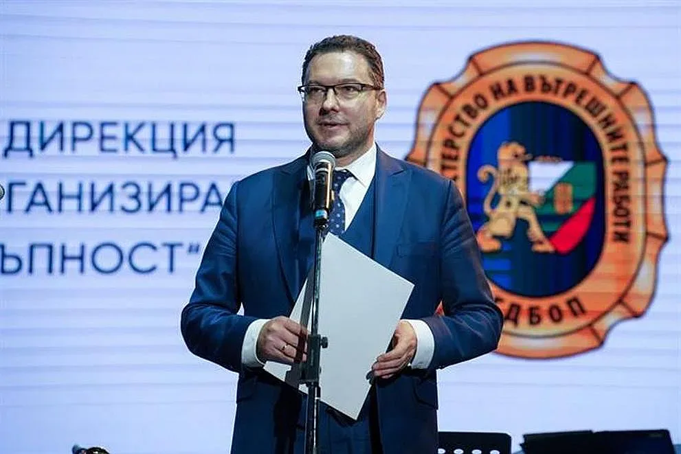 Министър Митов очерта два приоритета за ГДБОП