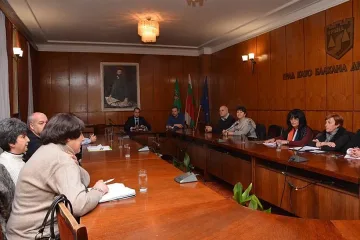 Общината във Враца ще плаща за нощна аптека