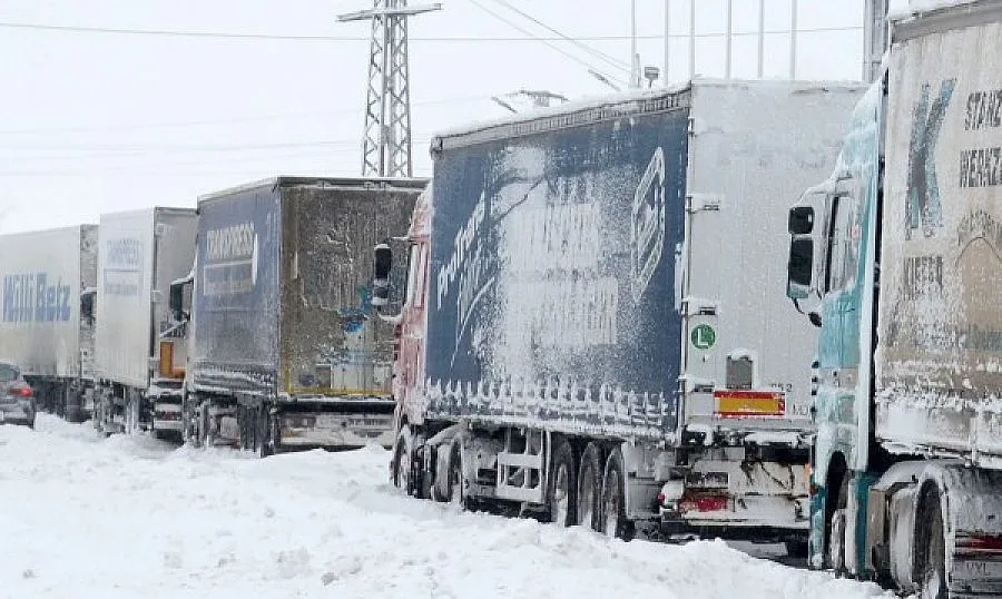 Затвориха Дунав мост за повече от 3 часа