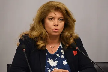 Йотова: Радев да слуша повече жена си