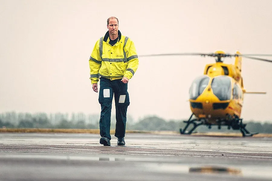 Принц Уилям спира да спасява хора