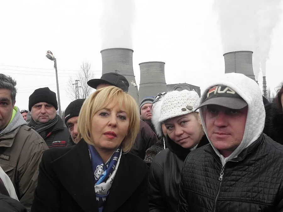 Миньорите спряха блокадата