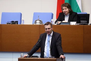 Станислав Анастасов с горещ въпрос за тайни договорки на Асен Василев