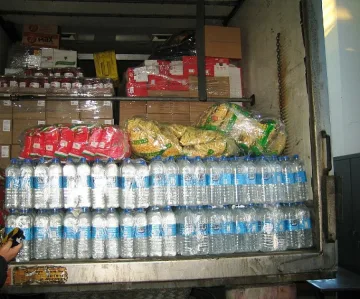 594 л. ракия, пакетирана като минерална вода, задържаха митничари