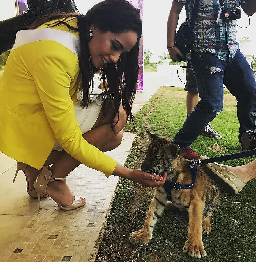 Нашата "Мис Вселена" загря с тигърче