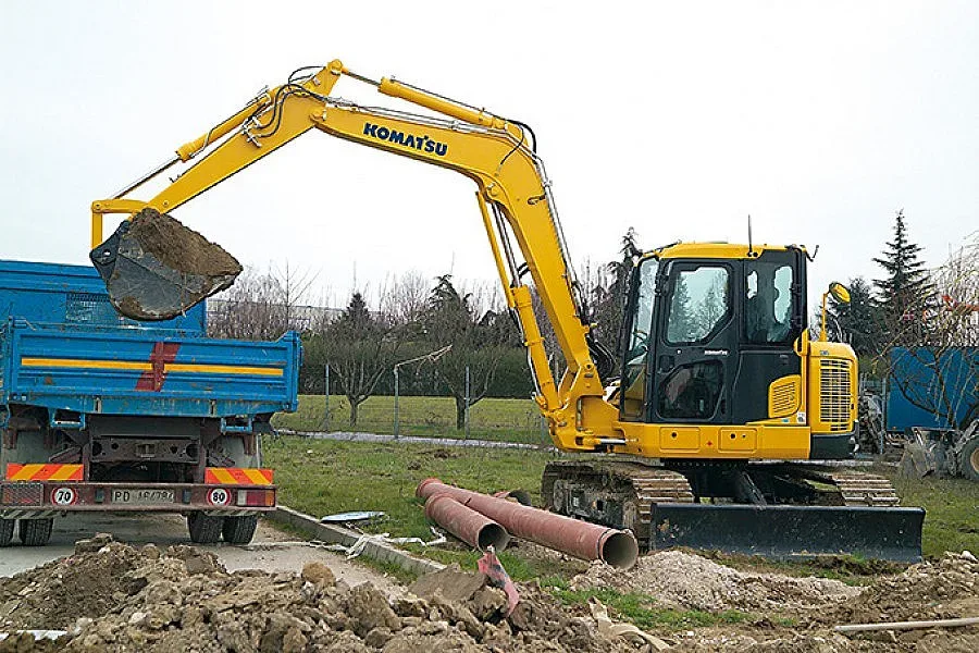 Горски с 13 нови багера от Великобритания