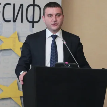 Българско звено на плана "Юнкер" от март