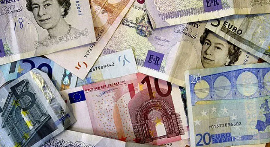 Курсът на лирата спадна за кратко под 1,20 долара