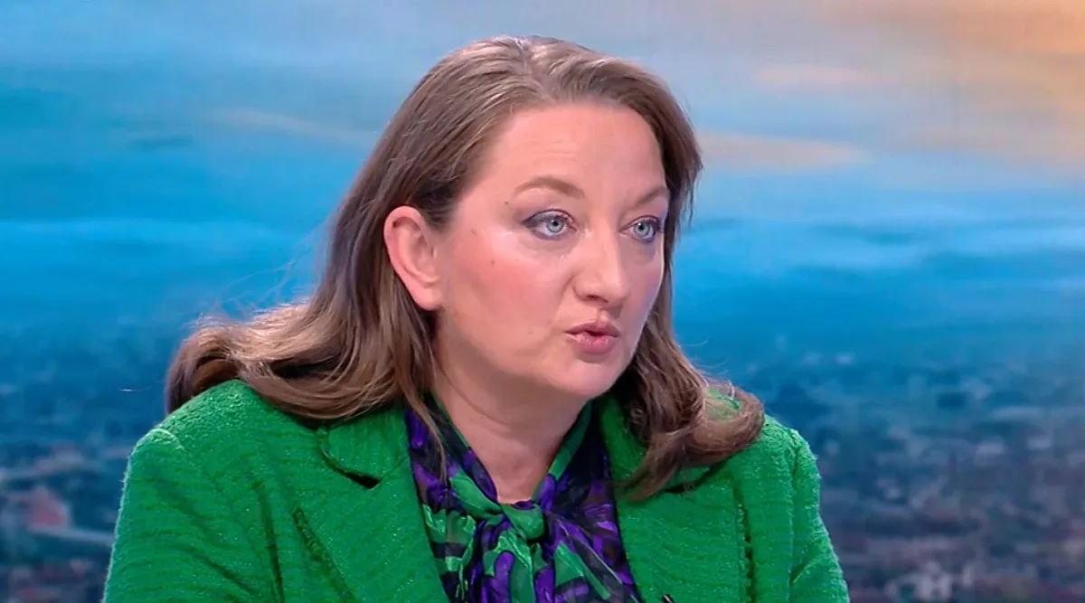 Сачева срази Кирил Петков. Има ли договорка за регулаторите