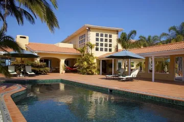 $2,1 млн. за имение в Южна Африка