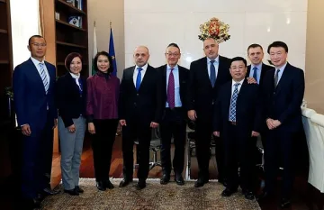 "Алибаба" отваря у нас център за онлайн поръчки