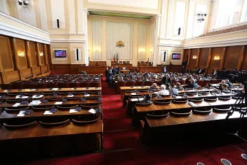 Референдумът слезе от дневния ред на депутатите