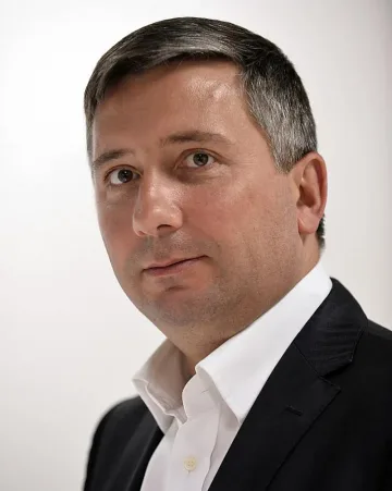 Бизнесменът Иво Прокопиев е обвинен за продажбата на EVN