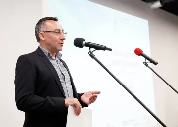 Стаматов: Няма да се отучва в междусрочната ваканция