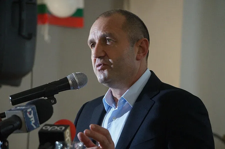 Почетен караул за Румен Радев на 22-ри януари