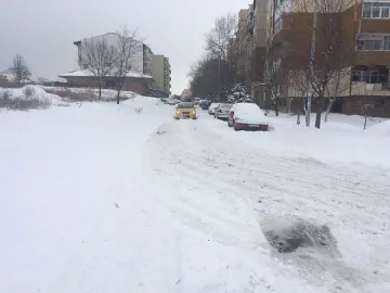 Затворени пътища заради снега в Североизточна България