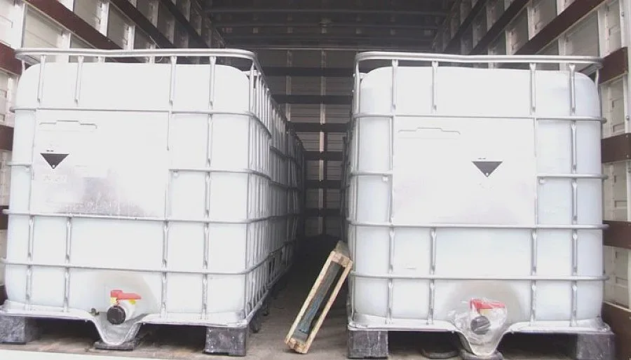 15 000 л спирт без документи задържаха митничари