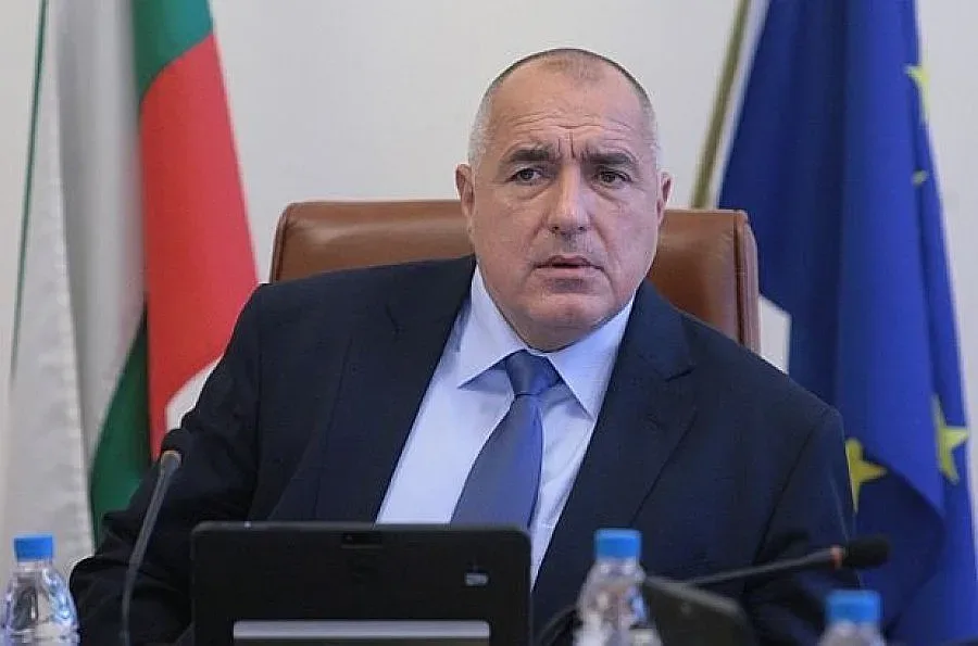 Борисов обещава полицай с патрулка във всяко село