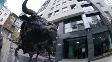 Борсата скочи с 27% за година