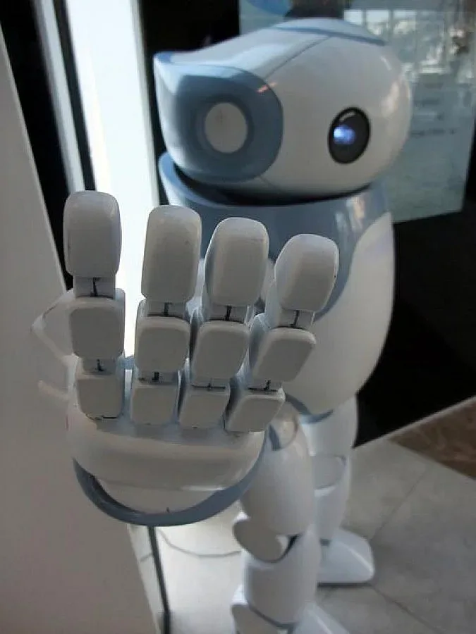 Роботи ще работят на летищата