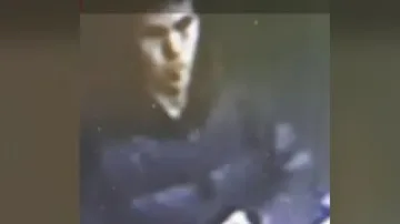 Турската полиция публикува снимки на стрелеца от Истанбул