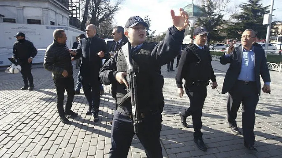 Властите в Турция обявиха нападението в Истанбул за тероризъм