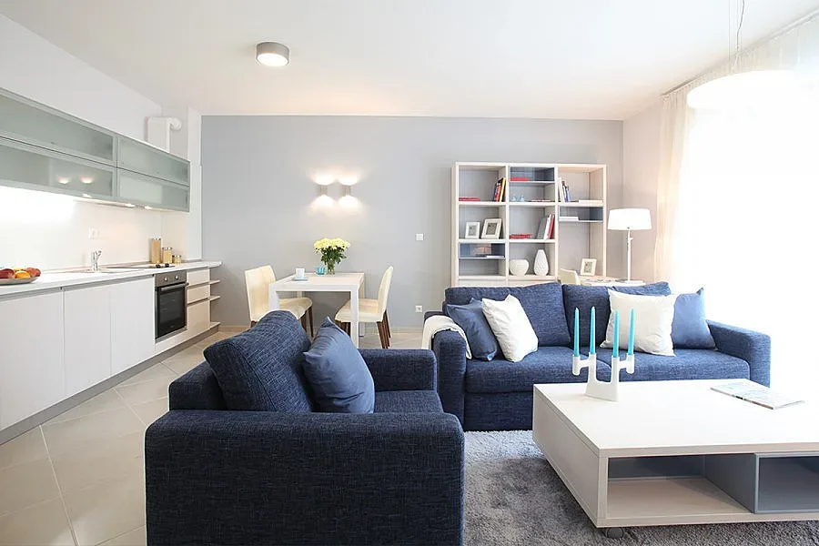 Тъмно синьо е хитът за дома догодина