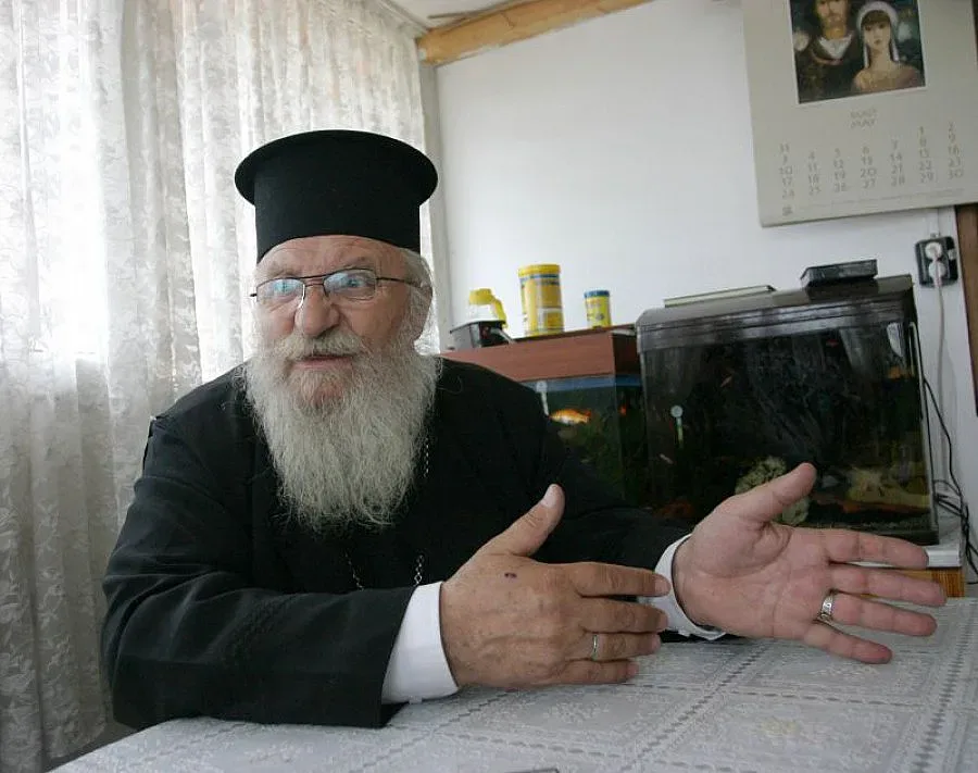 200 дарители спасиха празника в приюта на отец Иван