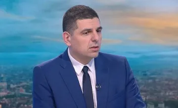 Защо Ивайло Мирчев не е на себе си? Една причина