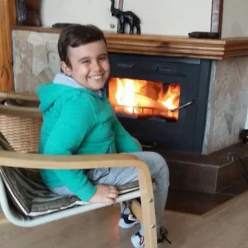 Дивотино лекува Мони с танци