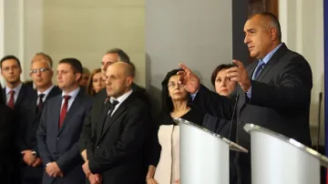 Борисов към министрите: Гледайте да ви снимат