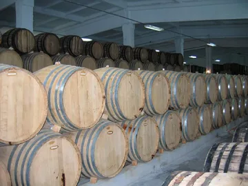 След 30 години - първата мускатова ракия в България е отново на пазара