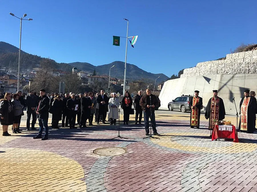 Борисов откри обходния път на Смолян
