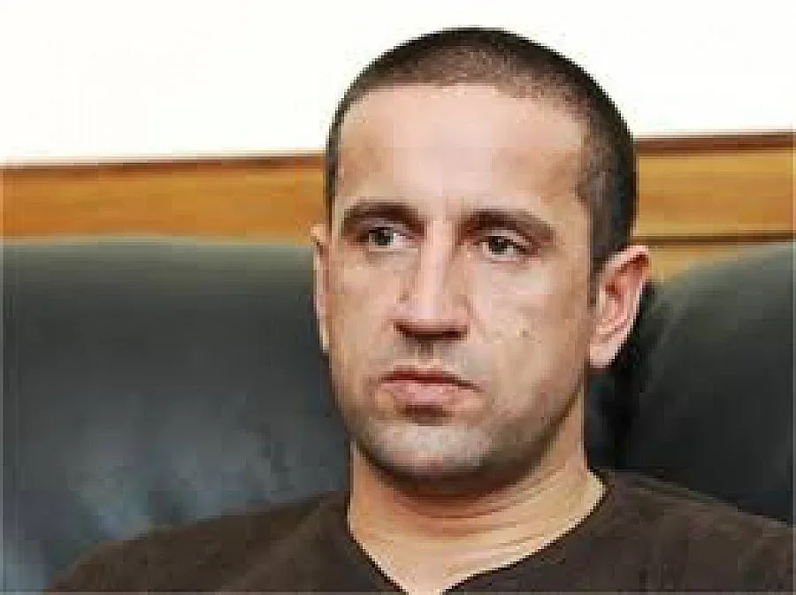 Кабинет като харакири