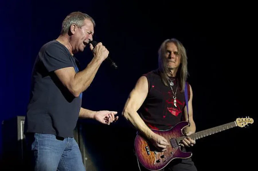 Deep Purple идват в София на 14 май
