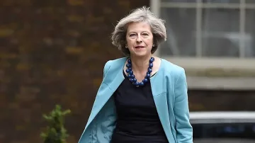 Тереза Мей няма да прекрати продажбите на оръжие за Саудитска Арабия