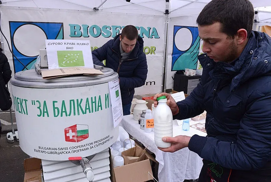 Коледен фермерски пазар в центъра на София