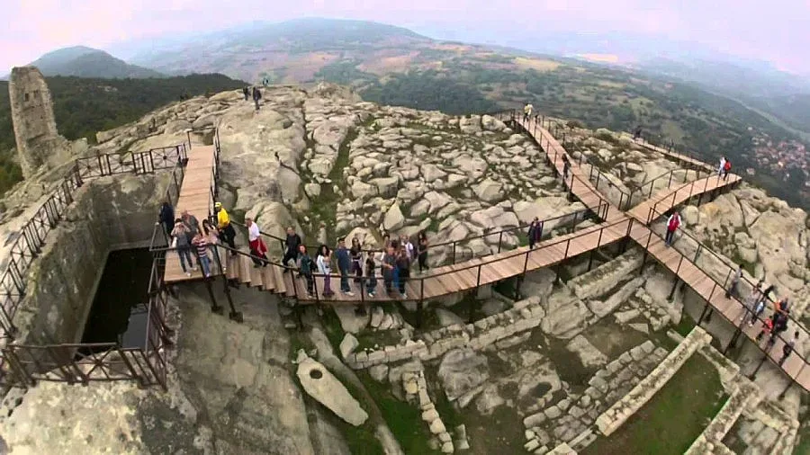 720 хил. за Перперикон и обсерваторията „Рожен"