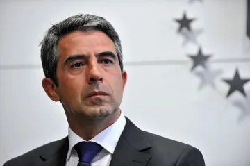 Плевнелиев отложи връчването на мандат