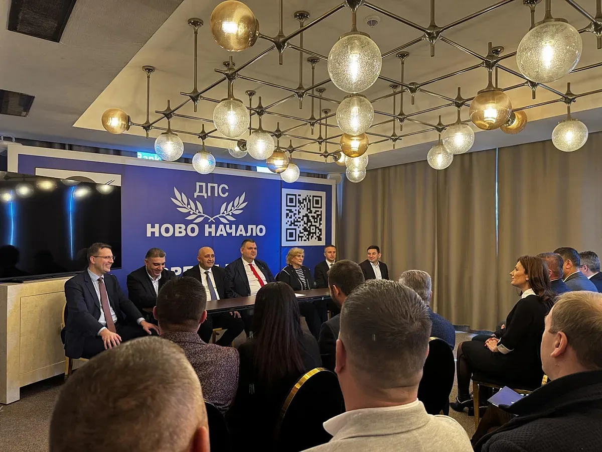 След среща с кметове Пеевски се ангажира с национална стратегия за водата