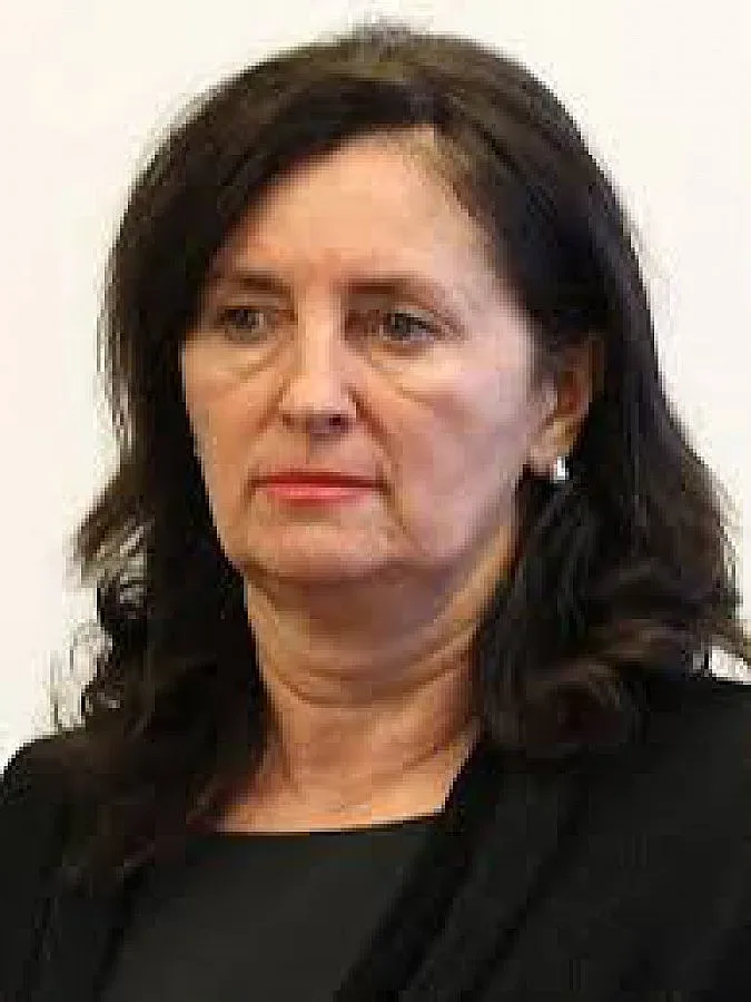 Станахме опитни зайчета на евроструктурите