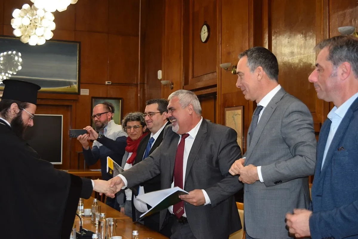 Нов завод позлатява наш град. Ремонтира самолети