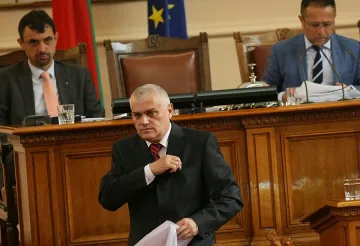 Валентин Радев: Мислим за импийчмънт на Йотова и Радев